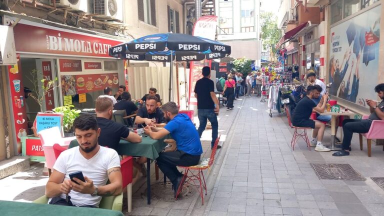 Lezzetin ve Keyfin Adresi Bi Mola Cafe!