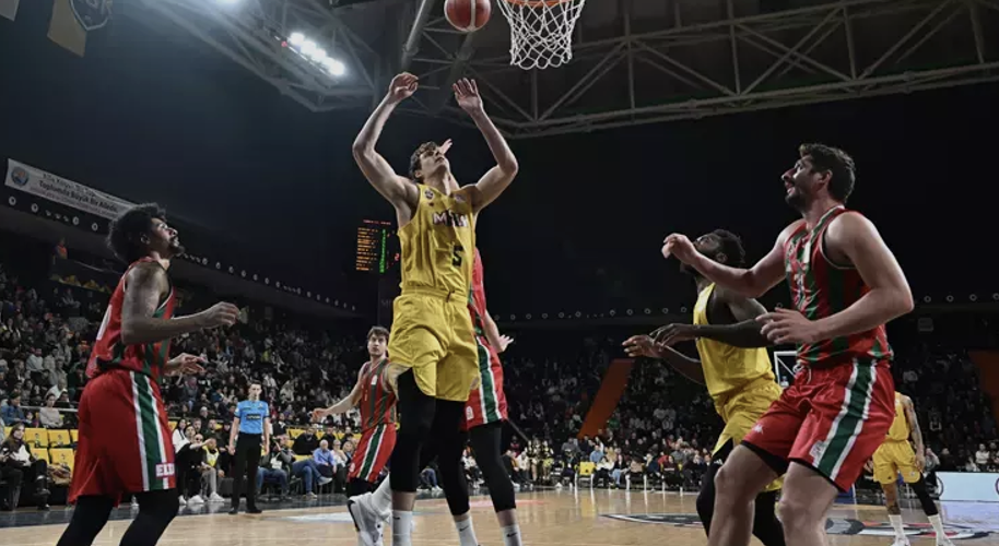 Mersin Spor Kulübü, Müthiş Bir Geri Dönüşle Karşıyaka’yı Uzatmalarda Yendi!