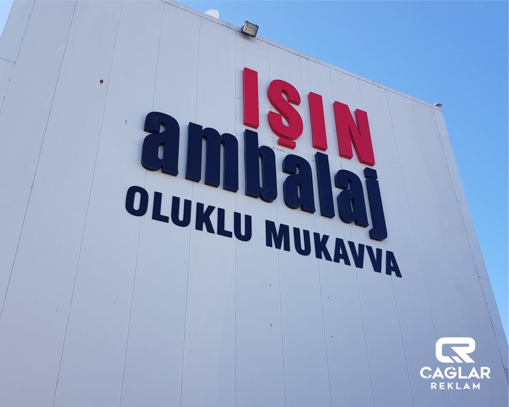 Yüksekten Etki Yaratan Reklam Aracı: Çatı Tabelası Nedir, Neden Kullanılır?